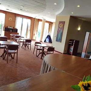 4* Szálloda Sympozjum &
